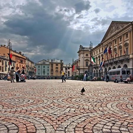 Appartamento Casa Sofia Aosta Esterno foto